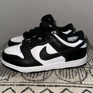 Youth 
Nike Dunk Low Retro
White Black Panda